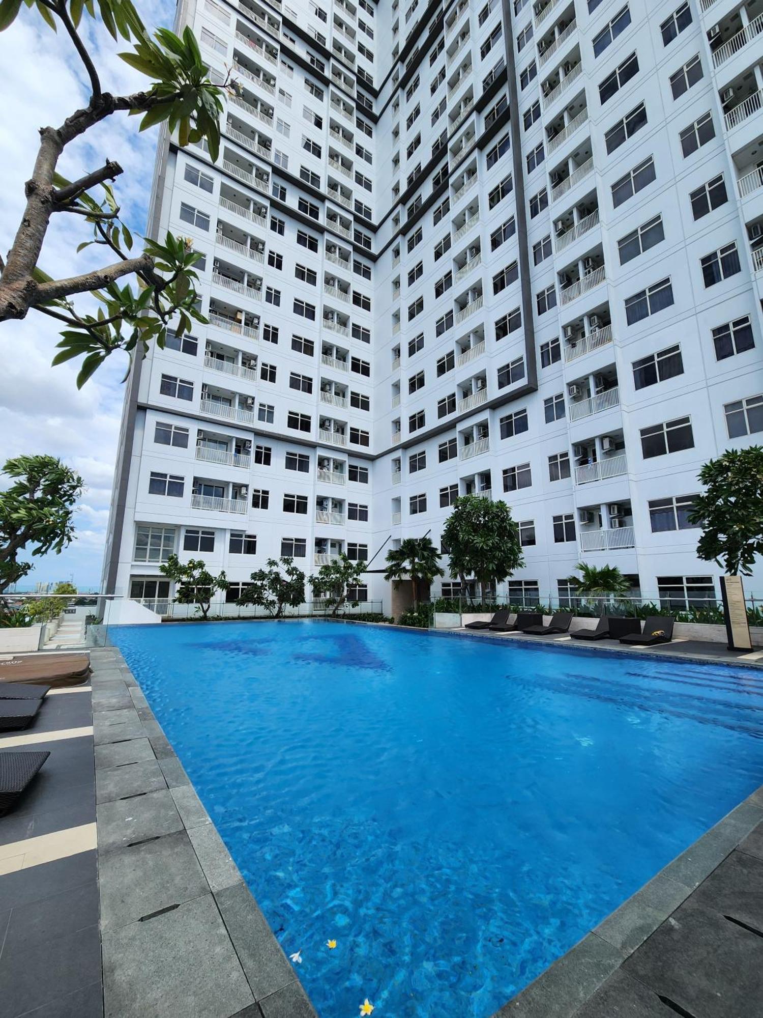 Spacious Comfortable Apartemen South Surabaya Kamer foto